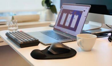 Implementing Workplace Ergonomics to Reduce Wrist Injuries