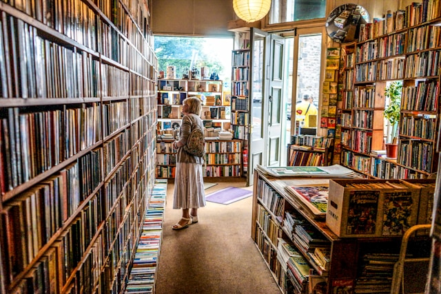 best bookstores in dallas, tx