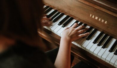 Warm-Up Routines to Prevent Hand Fatigue for Musicians